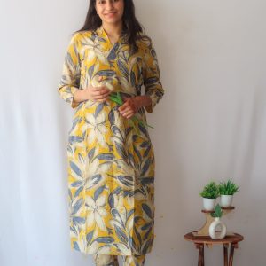 Alternative view of Mustard Lily's V-Neck Suit Set