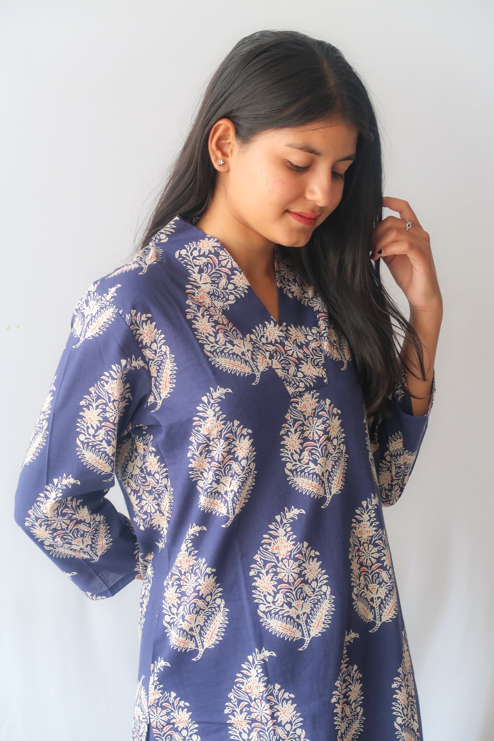 Navy Blossom V-Neck Suit Set - Image 3