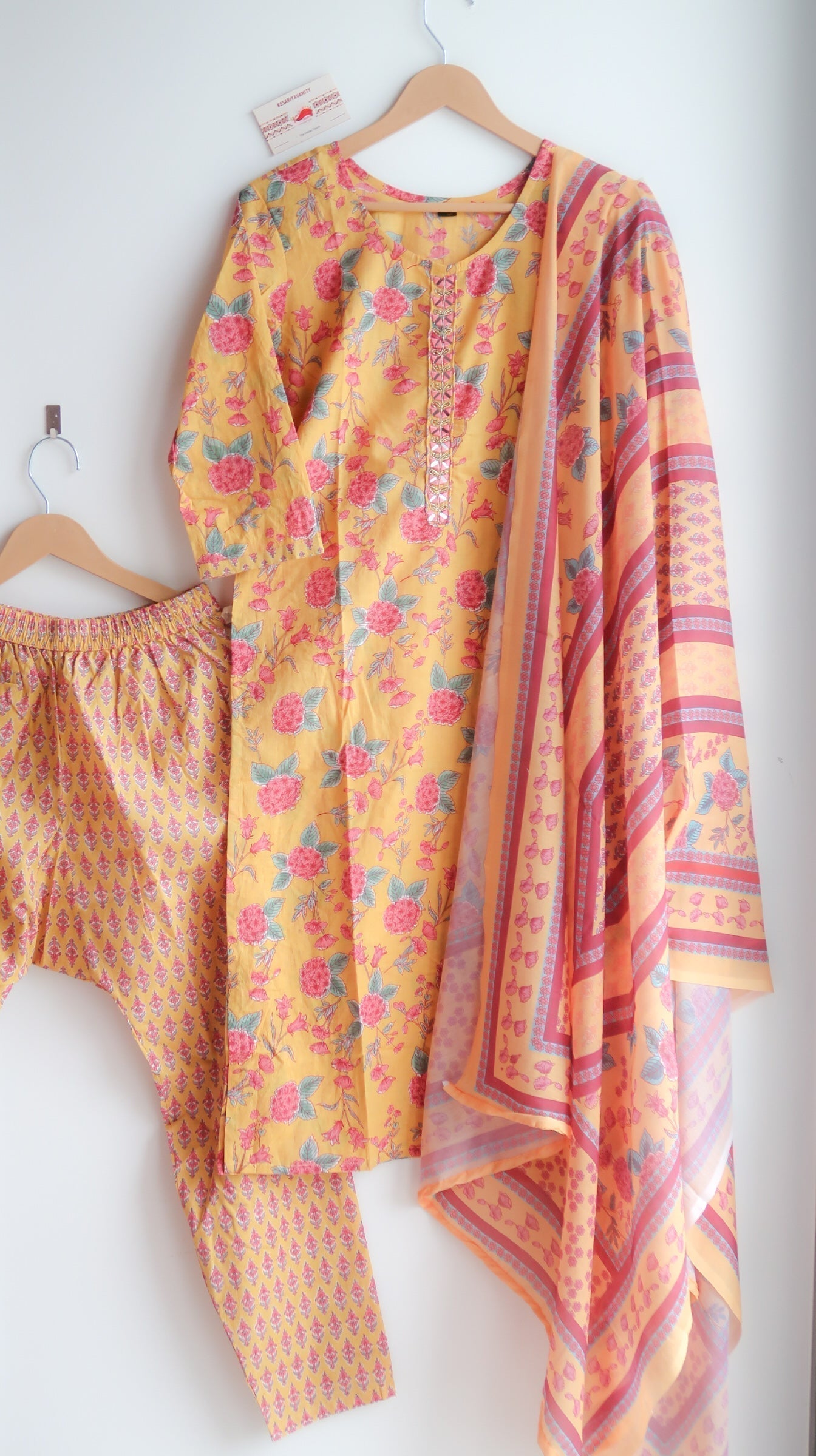 Phool Prakriti Suit Set - Image 2