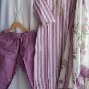 Alternative view of Inaya Festive Special Suit Set