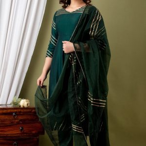 Alternative view of Mehendi Ready Gottawork