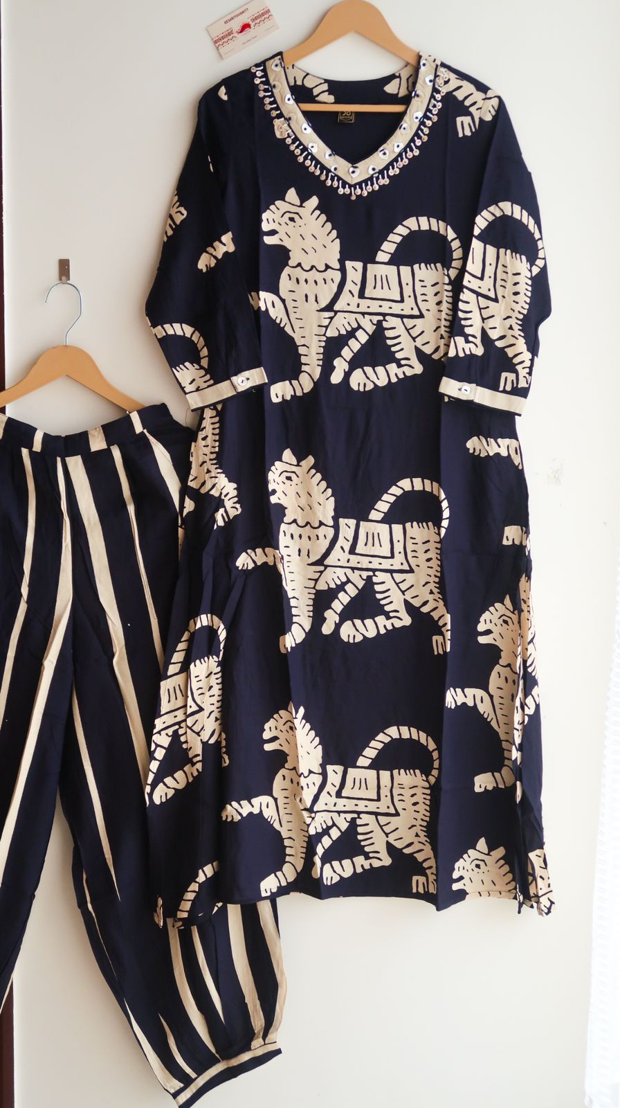 Dark Majesty Tiger Print Suit Set - Image 2