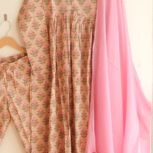 Alternative view of Chikoo Rose Suit Set