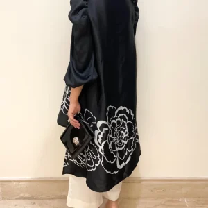 Alternative view of Ebony Set